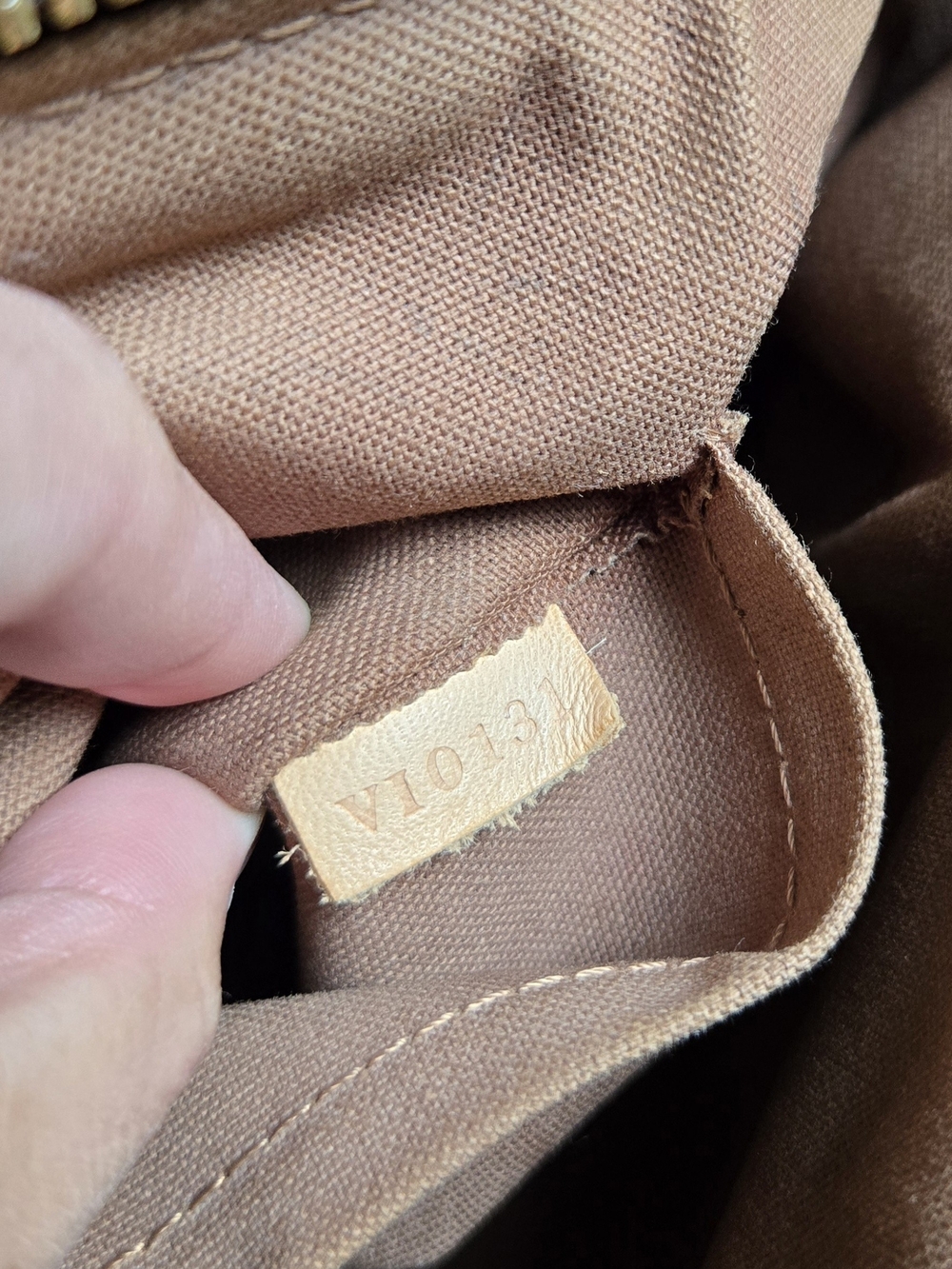 Louis Vuitton Monogram Shoulder Bag - Brown and Tan - Picture 13 of 14